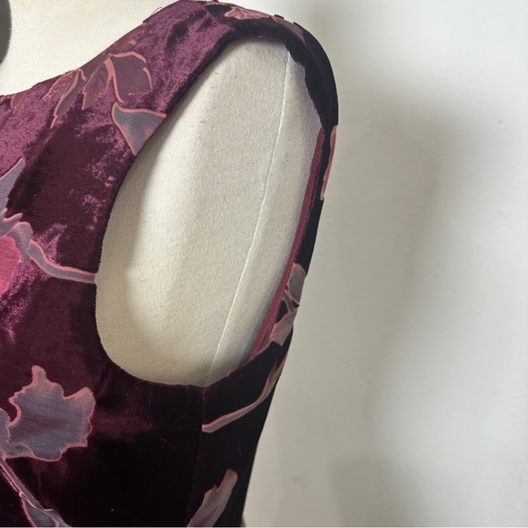 Tahari Arthur S Levine Layered Floral-Print Velvet Gown Size 8 - Picture 7 of 13